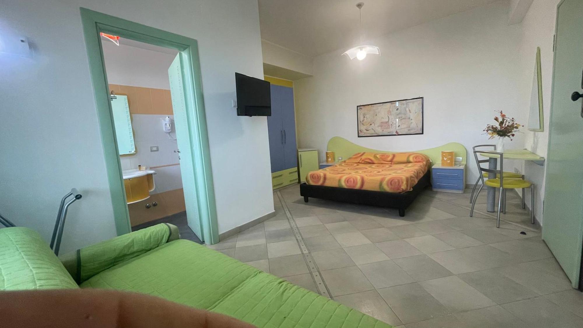 Villa La Baia Di Ulisse à Venetico Extérieur photo